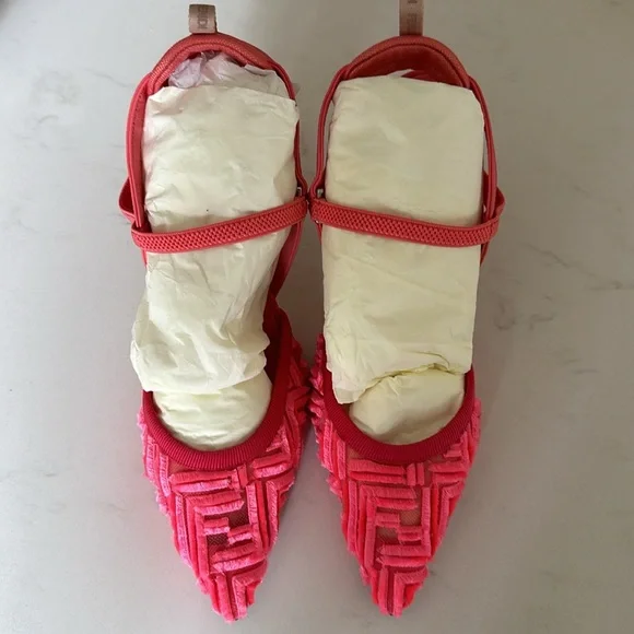 FENDI Colibrì Lite High-heeled pink slingbacks - Picture 9 of 15